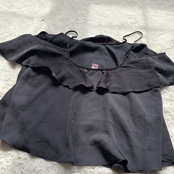 Victoria’s Secret Black Off-Shoulder Satin Ruffle Top - Spaghetti Strap Blouse - Picture 5 of 7